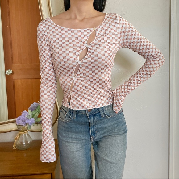 Checkered button front shirt. - Picture 5 of 7